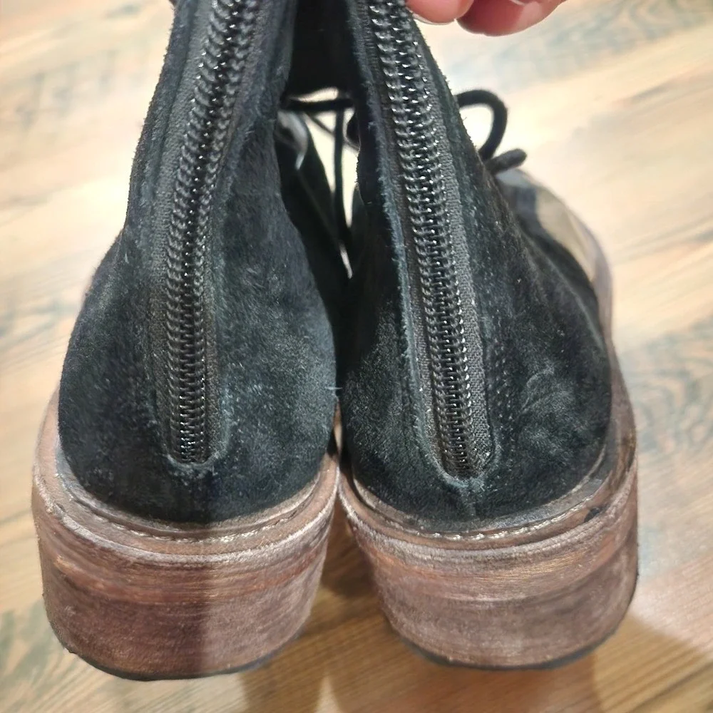 Free People Cut Away Lace Up Boots Suede Shiny Leather Boho Edgy Dark Goth 39.5